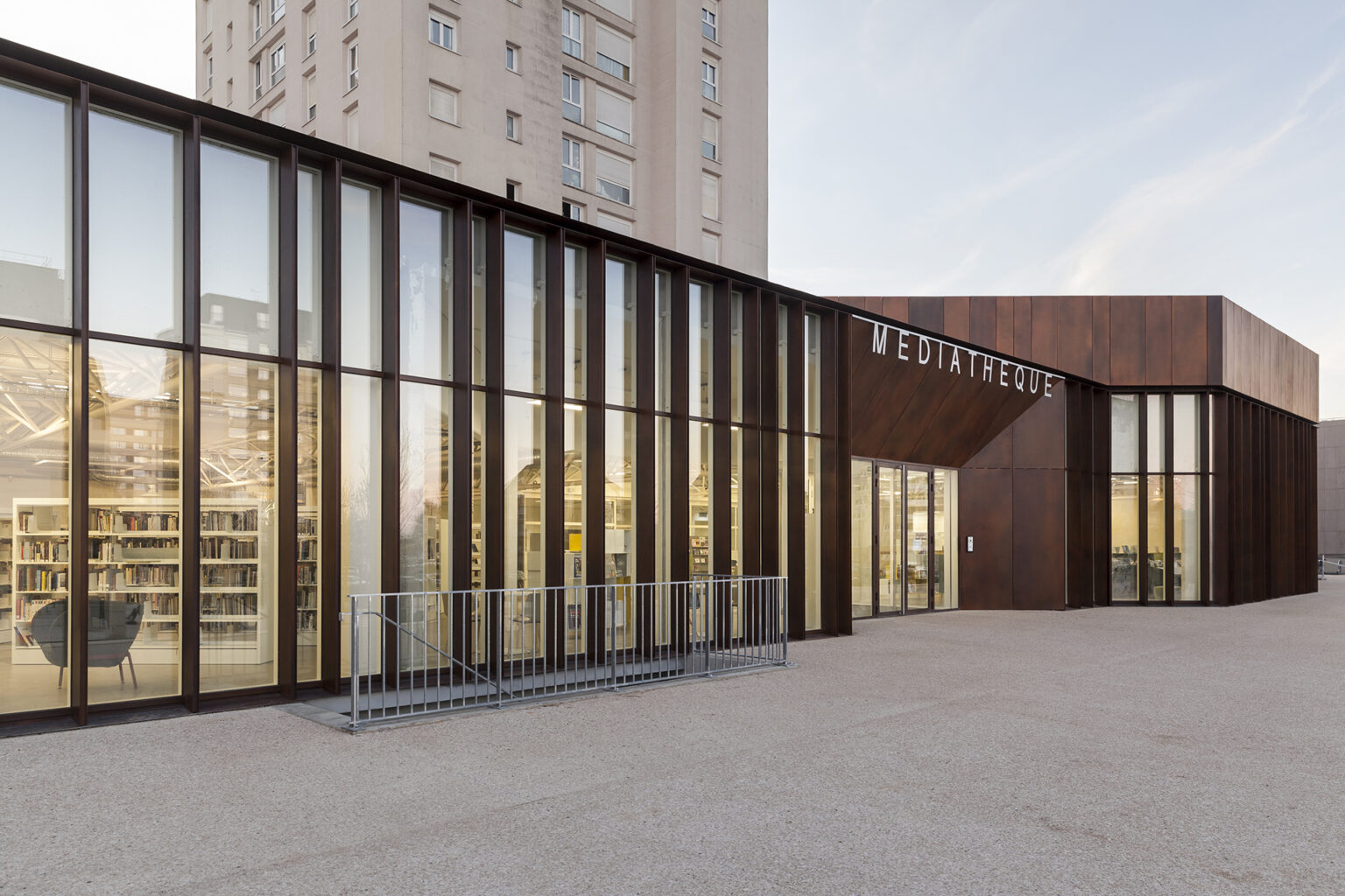 mobile architectural office - Centre Albert Schweitzer à Dammarie-les-Lys